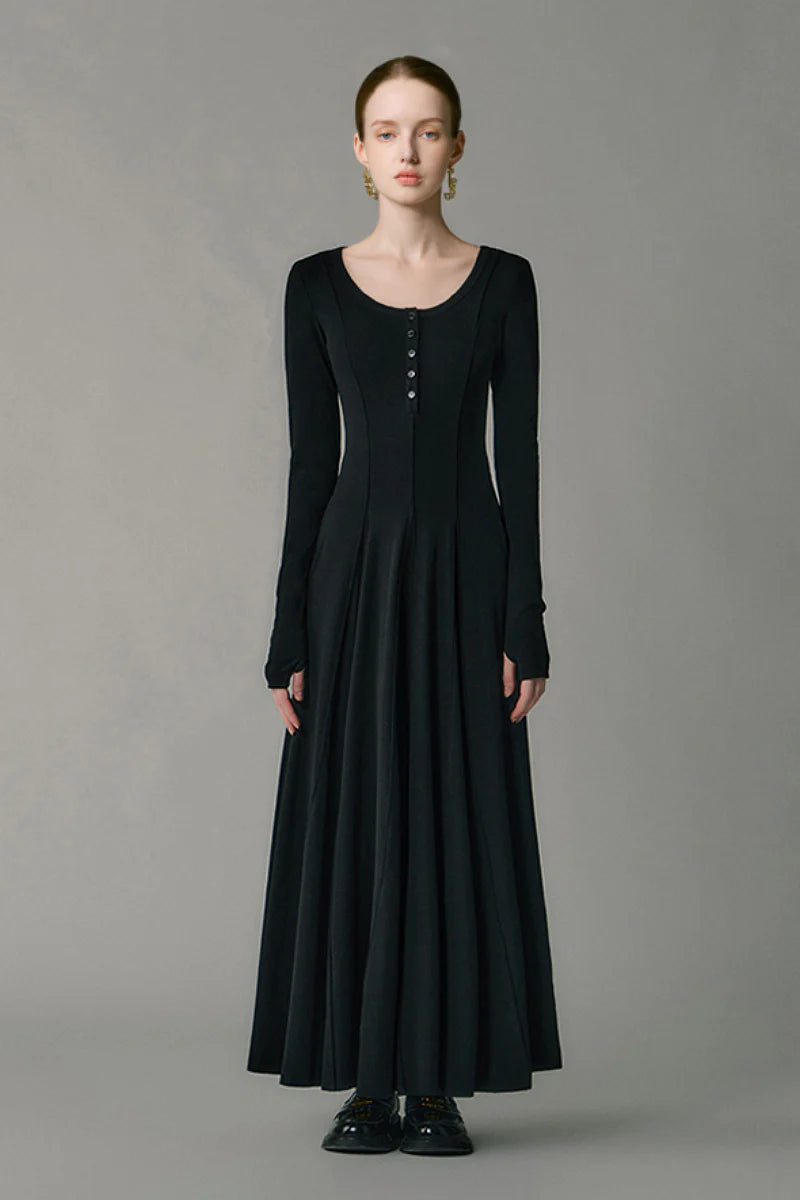 Black Fit & Flare Long-Sleeve Scoop-Neck Knit Maxi Dress with Thumb Holes