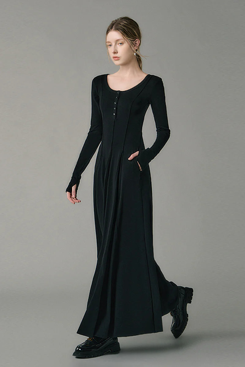Black Fit & Flare Long-Sleeve Scoop-Neck Knit Maxi Dress with Thumb Holes